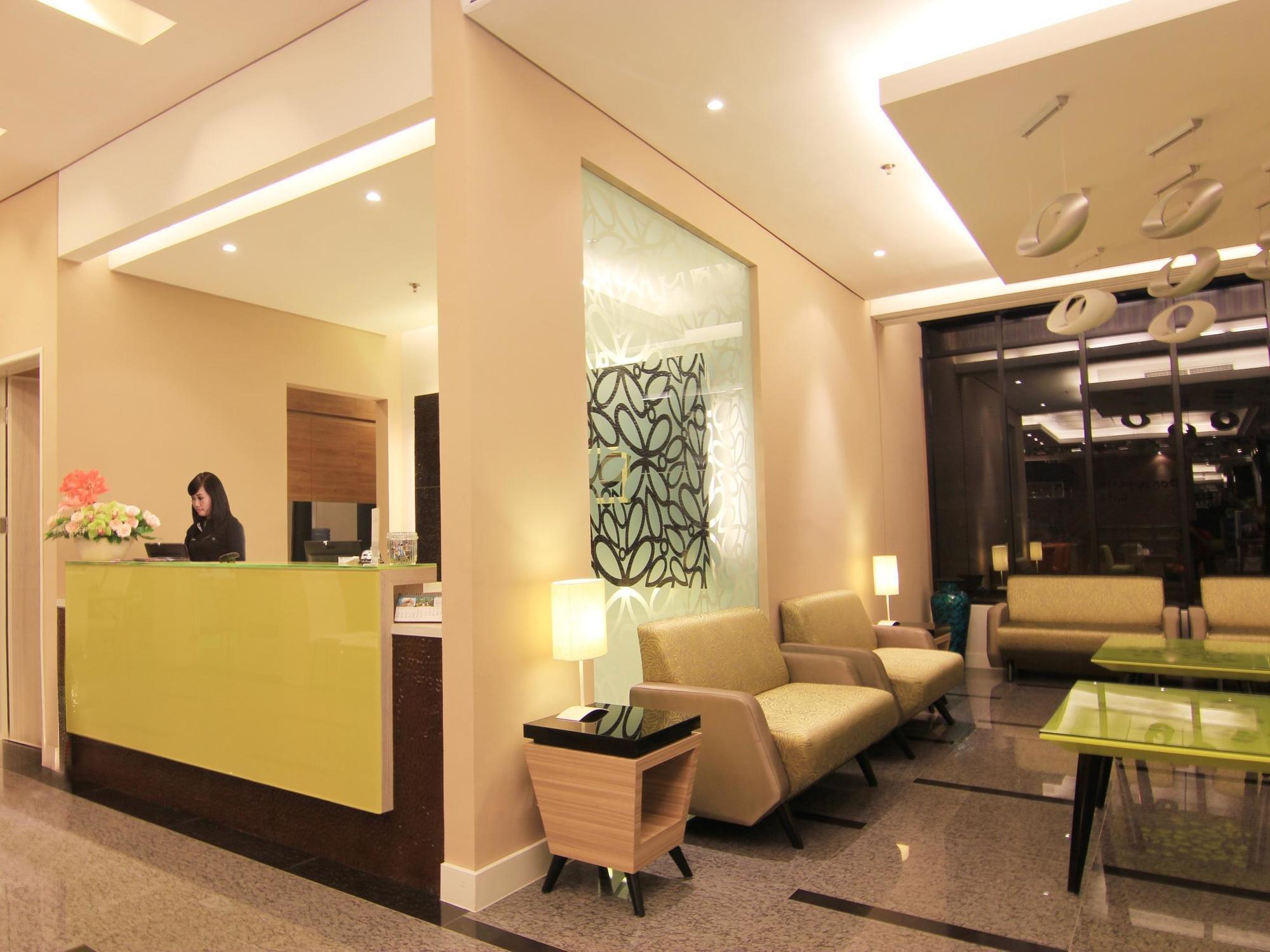 Royal City Hotel Jakarta Exterior foto