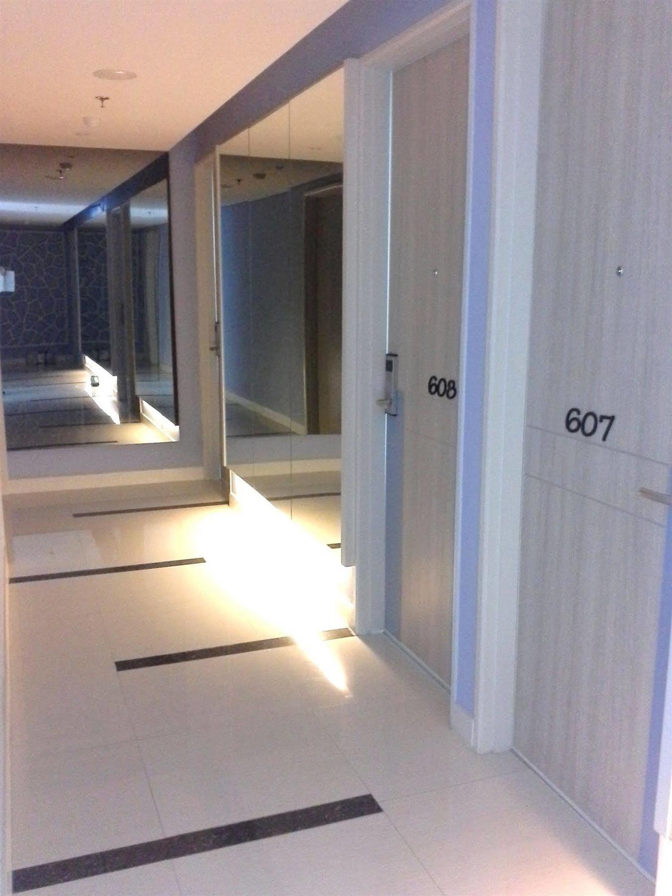 Royal City Hotel Jakarta Exterior foto