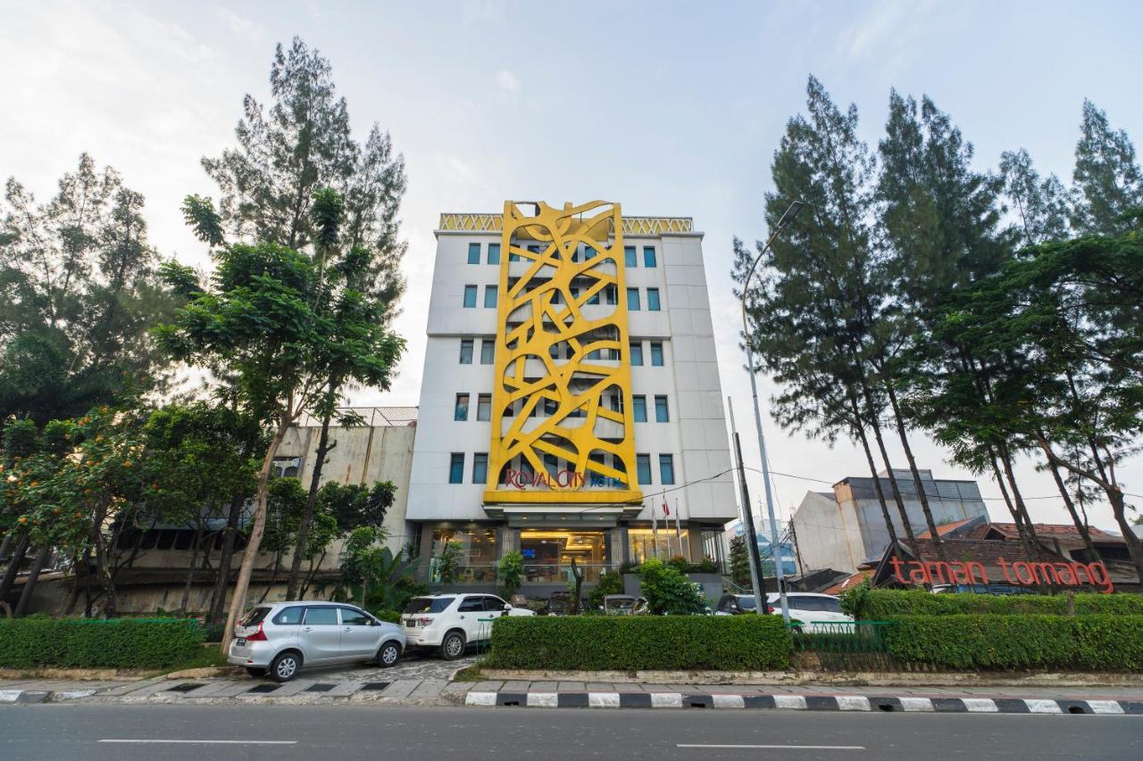 Royal City Hotel Jakarta Exterior foto